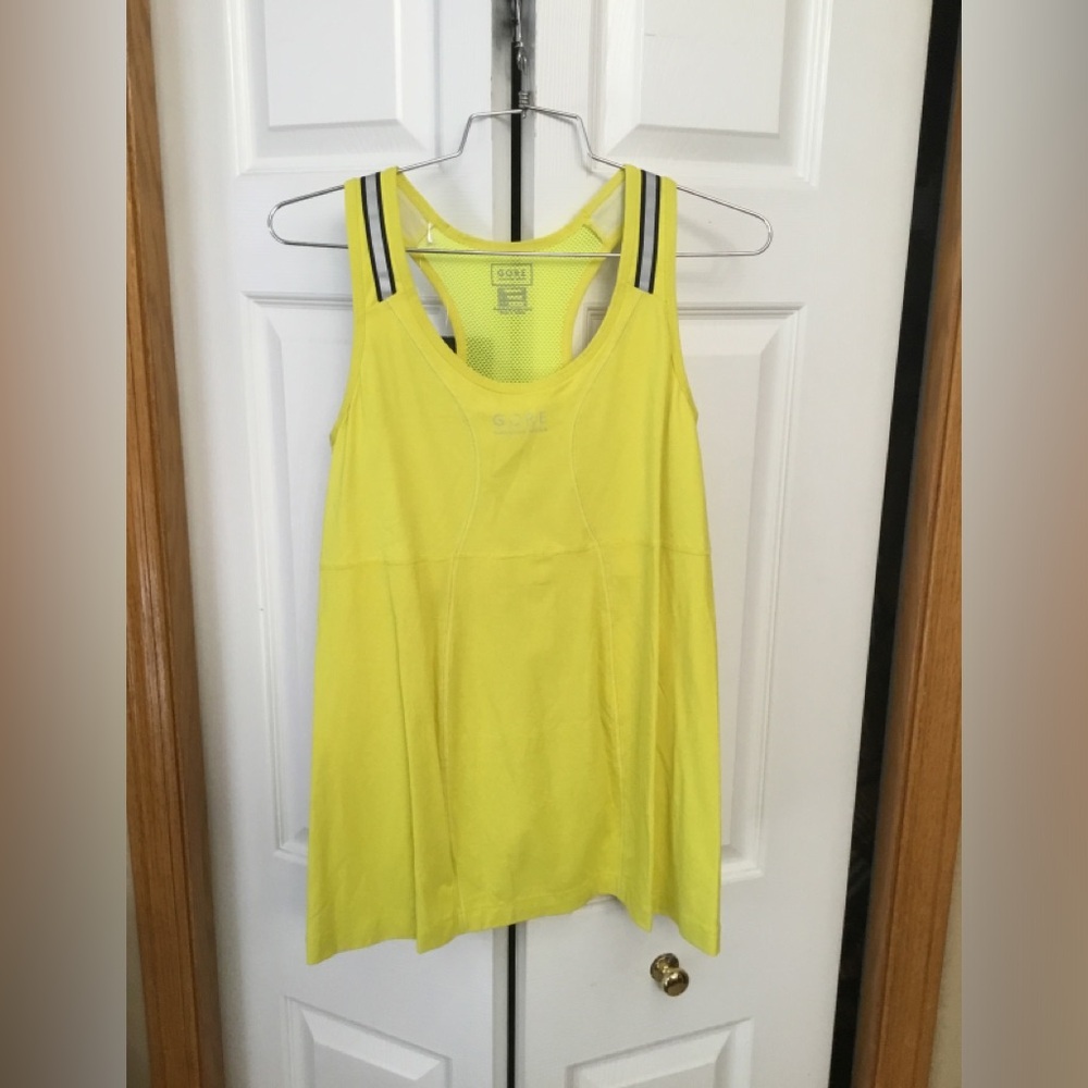 Lady’s running tank top